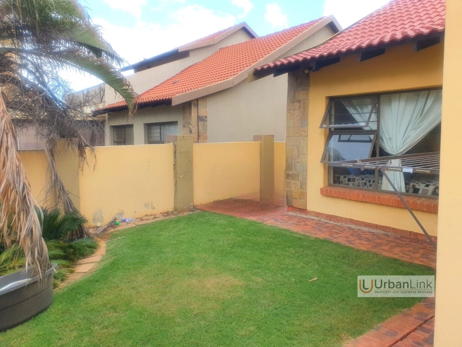 3 Bedroom Property for Sale in Waterval East North West